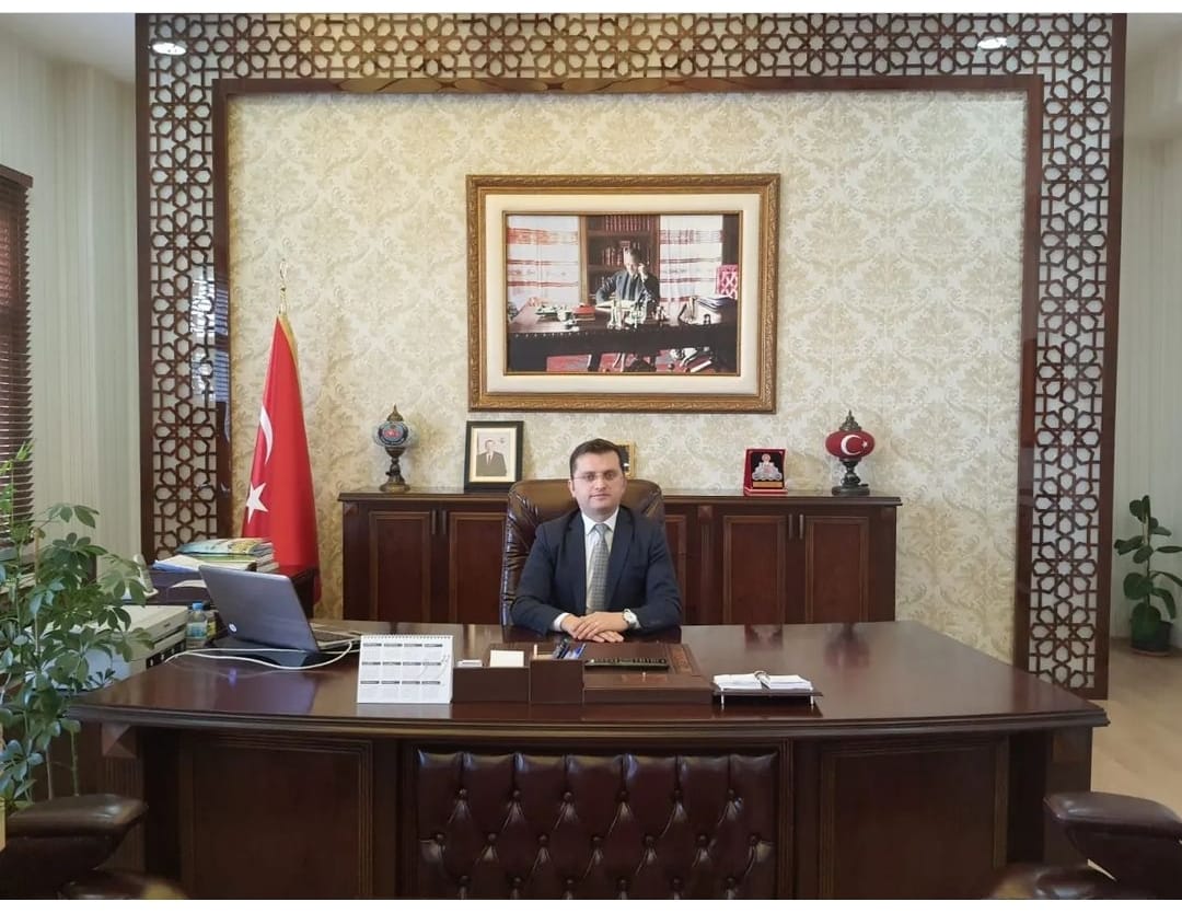 Sayın Kaymakamımız İlhan KAYAŞ' tan Yeni Yıl Mesajı 